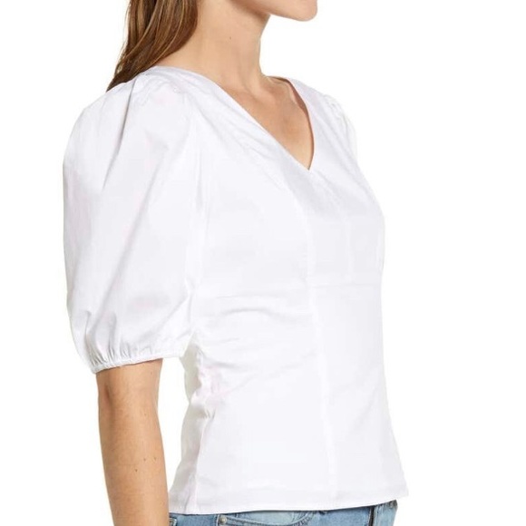 RACHEL PARCELL Tops - 🆕 XL RACHEL PARCELL White Puff Sleeve V-Neck Top
